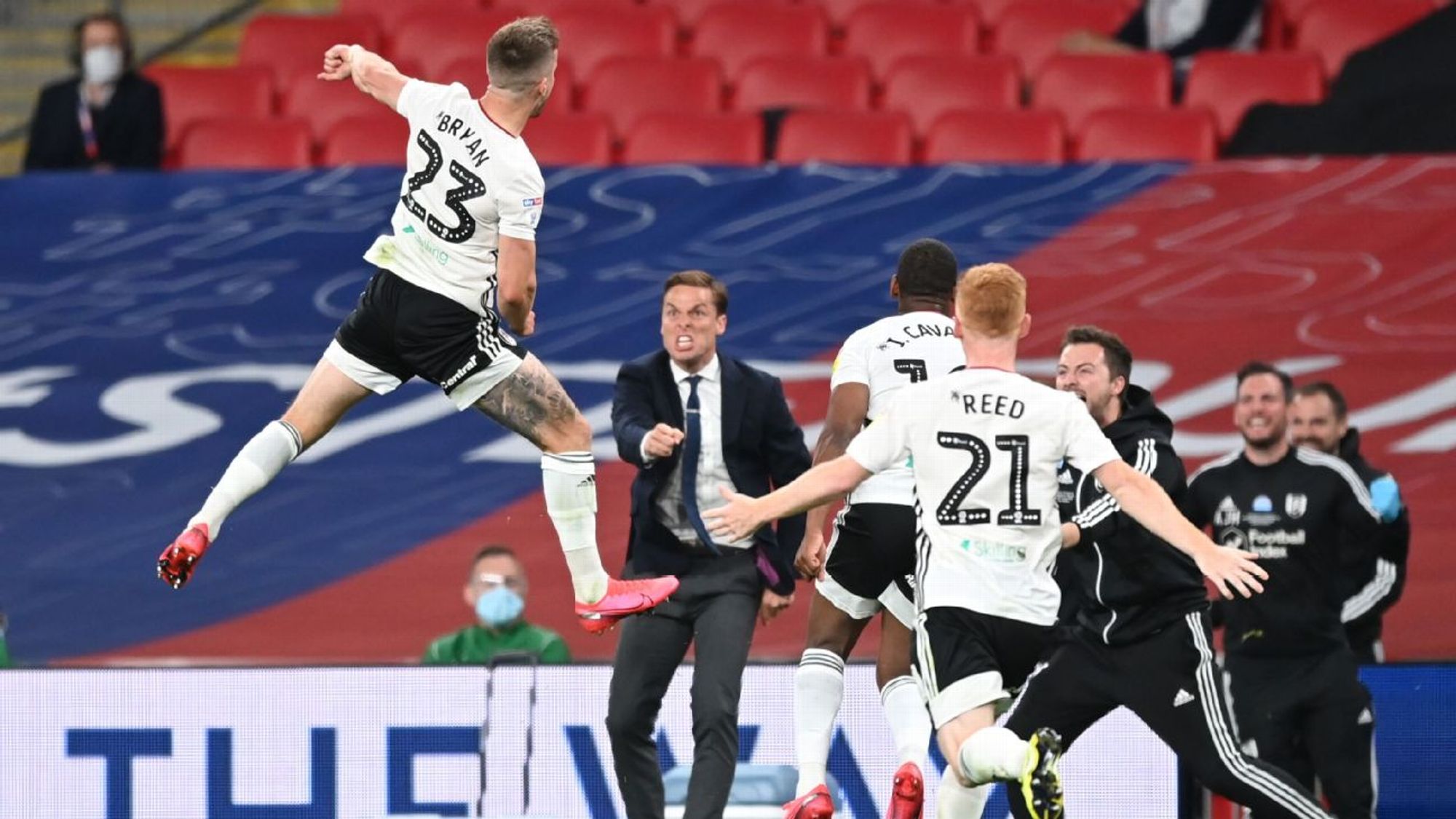 合现代消费 合现代消费